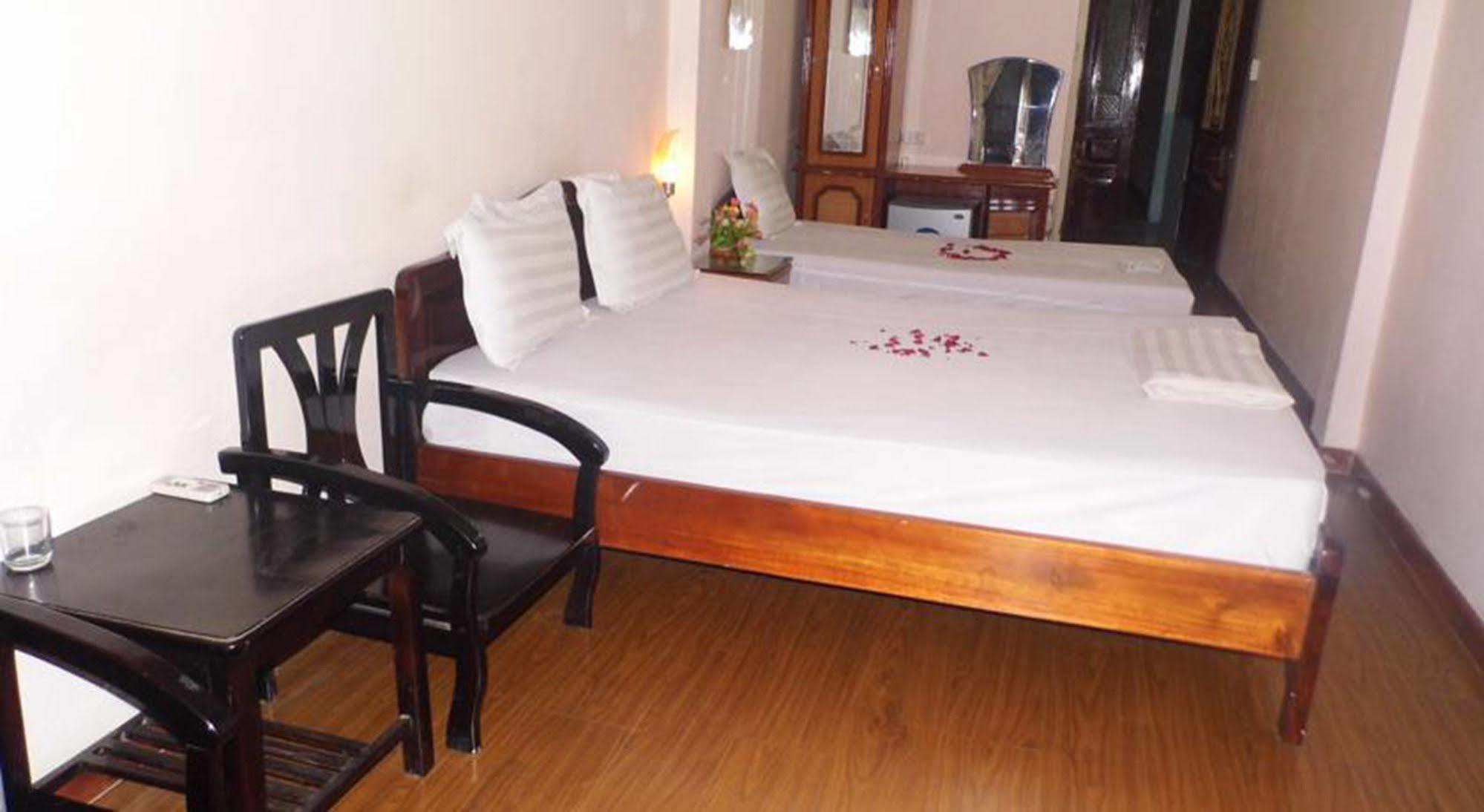 Hanoi Caballos Hotel Exterior photo